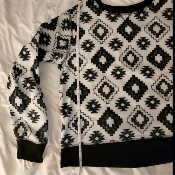 2 / $20 - Eddie Bauer - Crewneck Fleece Sweater - Size Small - Picture 7 of 10